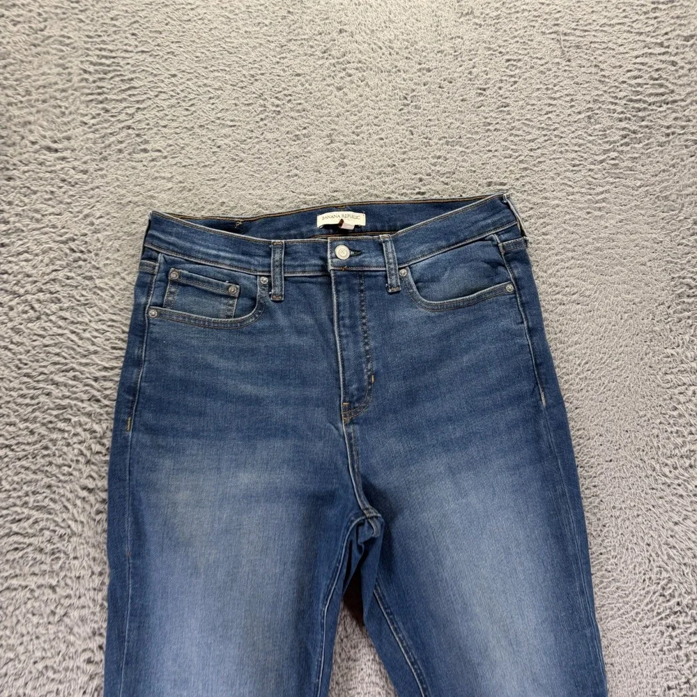 Banana Republic Jeans Womens 32x31 Blue Cotton Denim Flared Leg Faded Stretch